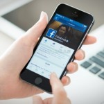 20150422160027-social-media-facebook-mobile-iphone-user