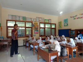 Kebijakan Hapus Honorer Picu Keresahan Mahasiswa Pendidikan di Tuban, Calon Guru Mulai Siapkan Rencana Cadangan