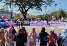 Aliansi Masyarakat Tuban Bersatu Gelar Aksi, Desak Evaluasi dan Kelanjutan Program MBG