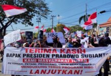 Aksi Dukungan MBG di Tuban Diwarnai Isu Dugaan Uang untuk Peserta