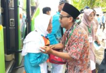Tangis Haru Sambut Kepulangan Jamaah Haji Tuban, Musim Haji 2026 Tanpa Jamaah Meninggal Dunia