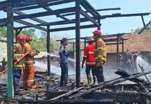 Diduga Korsleting, Rumah di Plumpang Ludes Dilalap Api