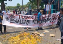 Puluhan Proposal Bantuan Mandek, Petani Tuban Demo Tuntut Kadis DKP2P Dicopot